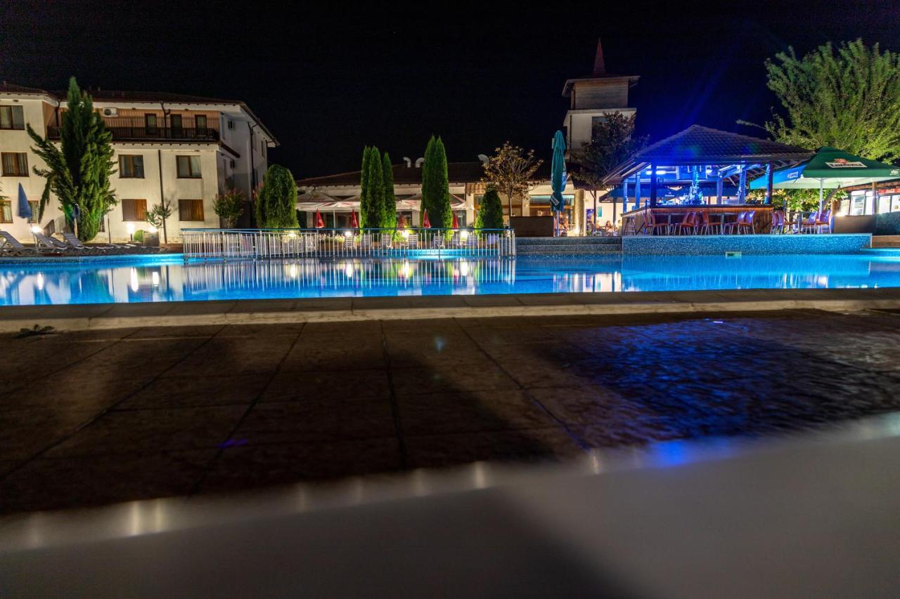 Harmony Hills Kolevi Apartments Rogachevo Buitenkant foto